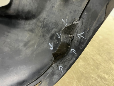 Zderzak przedni Jeep Cherokee KL 5 V 13-18r. Przedlift przód spoiler dokładka 68203214AA