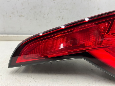 Lampa Audi A4 B9 8w Avant KOMBI 15-19r. prawa tylna w klapę bagażnika LED oryginalna EU prawy tył 8w9945076