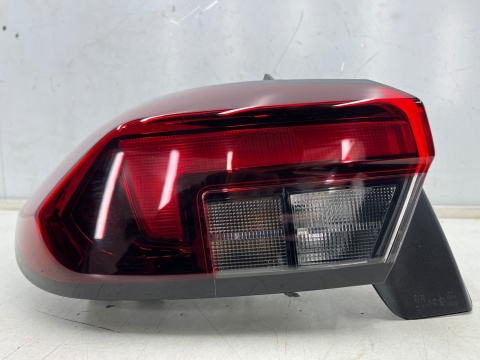 Lampa Opel Corsa F HB 5drzwi 19r.- lewa tylna ORYGINALNA Europa lewy tył 9829317380