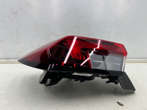 Lampa Opel Corsa F HB 5drzwi 19r.- lewa tylna ORYGINALNA Europa lewy tył 9829317380