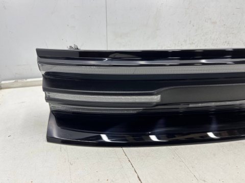 Lampa Porsche Macan II 95c 24r.- tylne światło w klape bagaznika blenda LED 95c945070bc