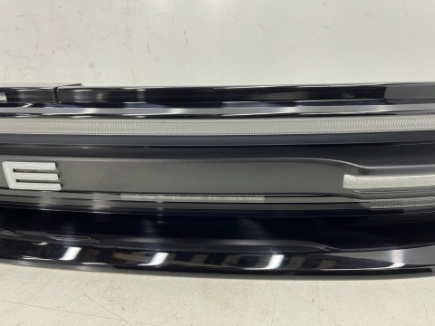 Lampa Porsche Macan II 95c 24r.- tylne światło w klape bagaznika blenda LED 95c945070bc