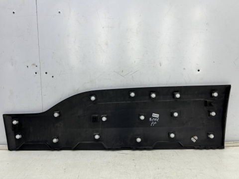 Listwa Peugeot Partner III Rifter 18r.- prawa przednia dolna nakładka drzwi prawy przód 9817695977 9823135677