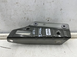 Mocowanie błotnika Porsche Macan II 95c 24r.- lewe przednie mocowanie błotnika wspornik podpora lewy przód 95c821183