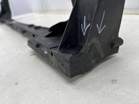 Pas przedni Audi A4 B9 8w Audi A5 II 8w F5 15-24r. wzmocnienie ramka chłodnic oryginalny 8w0805594