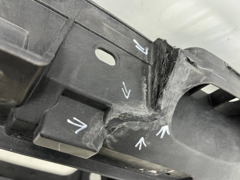 Pas przedni Mazda 2 II DE DH Ford Fiesta VI MK7 07-14r. wzmocnienie ramka chłodnic oryginalny d65153110