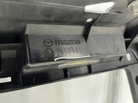 Pas przedni Mazda 2 II DE DH Ford Fiesta VI MK7 07-14r. wzmocnienie ramka chłodnic oryginalny d65153110