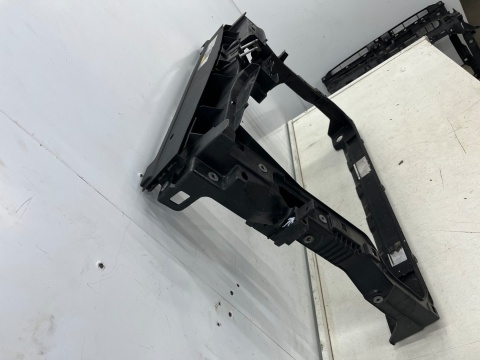Pas przedni VW Sharan II 7n0 LIFT 15-22r. wzmocnienie ramka chłodnic oryginalny 7n0805588d