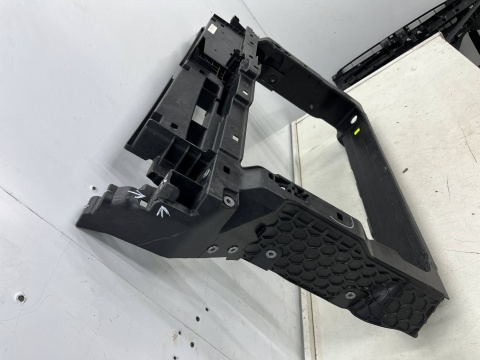 Pas przedni VW Tiguan 3 III 2024r.- wzmocnienie czołowe ramka chłodnic oryginalny 57h805594k