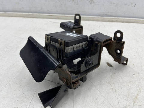 Radar Nissan X-Trail III T32 Rogue 13-21r. sensor czujnik zmiany pasa distronic kosz mocowanie 284384cb0c 0203300713