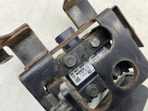 Radar Nissan X-Trail III T32 Rogue 13-21r. sensor czujnik zmiany pasa distronic kosz mocowanie 284384cb0c 0203300713