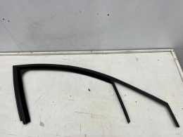 Uszczelka Citroen C4 I HB 5Drzwi 04-10r. zewnętrzna guma ramki szyby prawych przednich drzwi prawy przód NIEUSZKODZONA