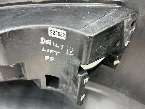 Zderzak przedni Iveco Daily IV 4 19-24r. Lift narożnik zderzaka przód prawy 105802315894EZ