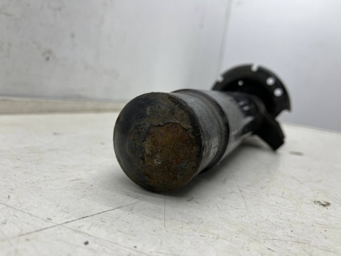 Amortyzator BMW F30 F31 F23 F22 F20 F21 F33 F32 F36 Gran Coupe 11-18r. przedni prawy lewy mcpherson przód 6873823