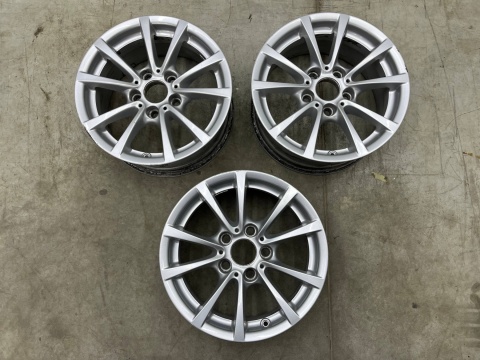 Felga BMW 3 F30 F31 F36 Gran Coupe 7jx16 H2 ET31 5x120 oryginalna 16 cali 6796236