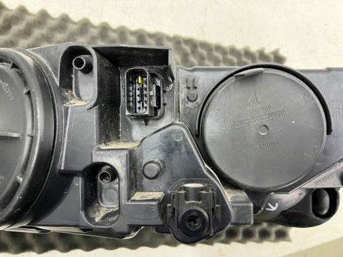 Lampa reflektor Citroen C4 Pisasso II LIFT SpaceTourer + Grand 16-19r. LEWA przednia zwykła na żarówkę H7 Europa 9677217380