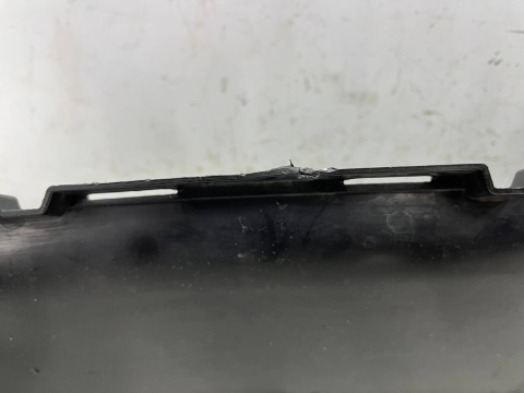 Osłona chłodnicy Macan I 95b 14r.- DOLNA kierownica powietrza pasa przedniego wlot zderzaka dolny 95b805187