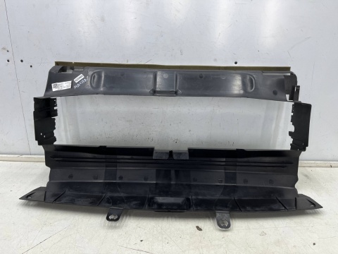 Osłona chłodnicy Macan I 95b 14r.- kierownica powietrza pasa przedniego ramka mocowanie wlot 95b121707g 95b121707y