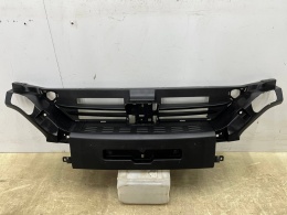 Zderzak przedni Iveco Daily IV 4 19-24r. Lift stopień zderzaka środkowy przód środek 105802315882EZ