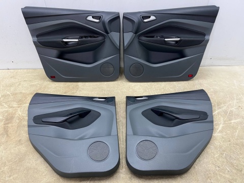 Tapicerka Ford C-Max MK2 12-19r. boczki drzwi KOMPLET prawy lewy tył przód boczek