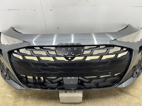 Zderzak przedni Audi A6 C9 25r.- przód 6XPDC spryski 4P0807437C