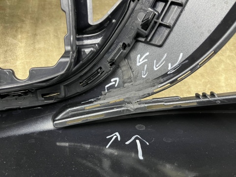 Zderzak przedni Audi A6 C9 25r.- przód 6XPDC spryski 4P0807437C