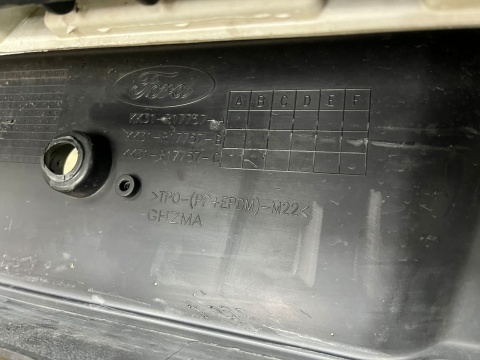 Zderzak przedni Ford Transit VI MK8 19r.- przód 4XPDC KK31-R17757-A