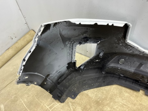 Zderzak przedni Maxus LDV Deliver 9 V90 19r.- przód 4XPDC