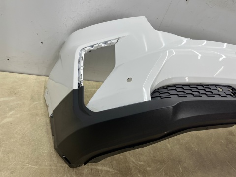 Zderzak przedni Maxus LDV Deliver 9 V90 19r.- przód 4XPDC