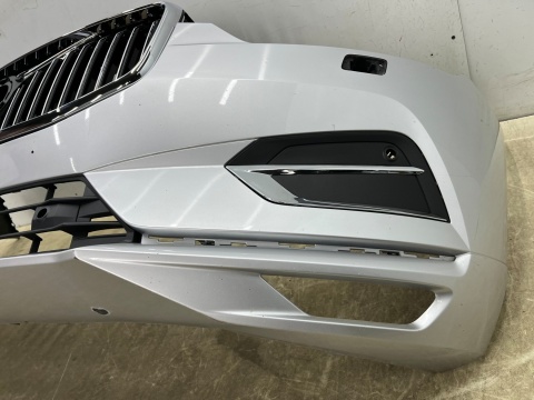 Zderzak przedni Volvo XC60 2 II 17-21r. Przedlift przód spryski 31425160