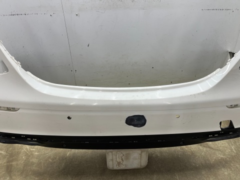 Zderzak tylny Mercedes W213 E-Klasa 16-20r. Przedlift tył Sedan 6XPDC A2138850025