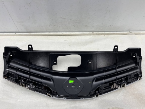 Atrapa Nissan Note E11 1 I 09-13r. Lift grill przednia maskownica zderzaka znaczek nowa oryginalna 62310BH00H