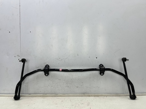 Drążek stabilizatora Toyota Yaris Cross 20r.- drążek przedni stabilizator przód razem z łącznikami stabilizatora