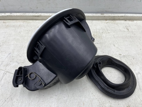 Klapka wlewu paliwa Ford C-Max MK2 CMax Mk2 12-19r. kod koloru 5A z uszczelką am51-r27936-ah