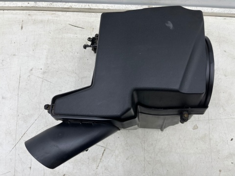 Obudowa filtra powietrza Ford C-Max MK2 Focus MK3 Volvo V40 12-19r. 1.6 TDCi 1.0b nieuszkodzona av61-9600-bf