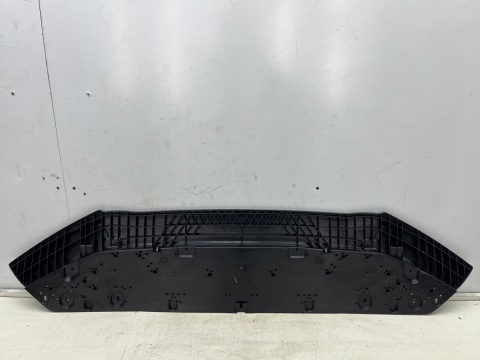 Osłona pod zderzak Audi A4 B9 15-19r. NOWA przednia płyta dolna podwozia pod silnik oryginalna Basis 8w0807611