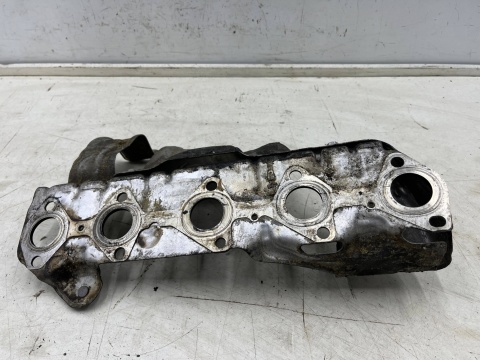 Osłona termiczna Citroen Peugeot Ford Mazda Volvo 1.6 TDCi 1.6 HDi diesel uszczelka kolektora wydechowego 9672921080