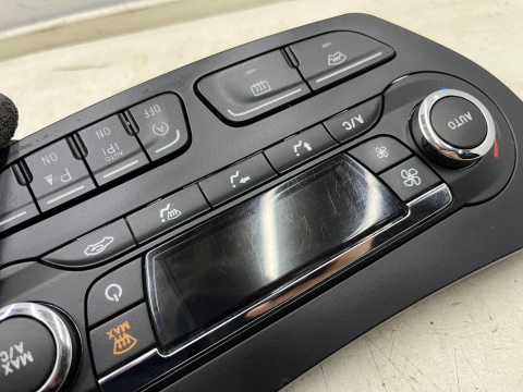 Panel klimatyzacji Ford C-Max MK2 CMax Mk2 12-19r. sterowania nawiewem wentylacją climatronic am5t-18c612-bl