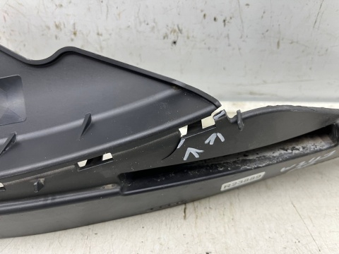 Ślizg Mercedes w247 B-klasa 18r.- prawe przednie górne mocowanie zderzaka wspornik uchwyt prawy przód ORYGINALNY a2478853202