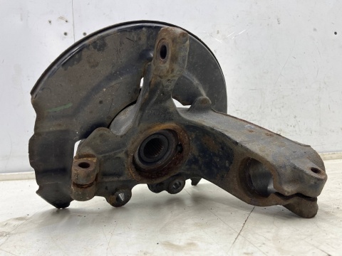 Zwrotnica Ford C-max MK2 Focus MK3 12-19r. 1.6 2.0 TDCi DIESEL piasta prawa przednia prawy przód av613k170