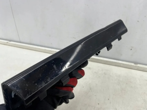 Atrapa Jaguar F-Type x152 SVR 14-24r. listwa kratki zderzaka prawa przednia