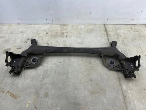 Belka zawieszenia Mazda 3 IV BP 2019r.- tylna oś wózek ORYGINAL