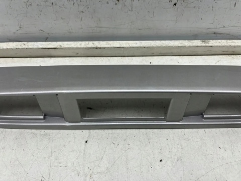 Listwa Mazda 2 I DY 02-07r. blenda nakładka dolna klapy bagażnika