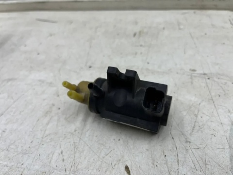 Zawór podciśnienia Citroen Peugeot Ford Mazda Volvo 1.6 TDCi 1.6 HDi diesel