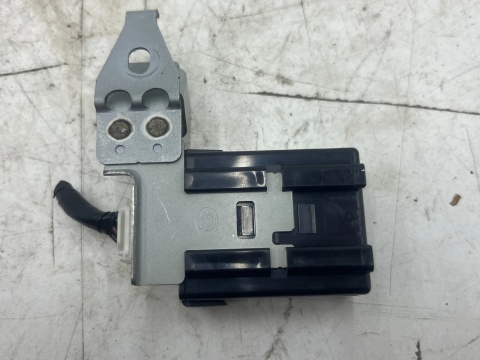 Moduł Mazda 6 II GH 07-12r. komputer sterownik centralnego zamka dh56675dz