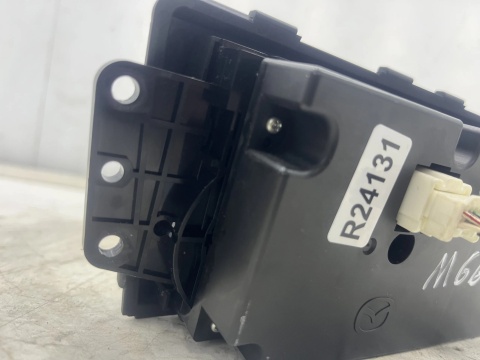 Panel klimatyzacji Mazda 6 II GH 07-12r. nawiewu sterowania gam7611908