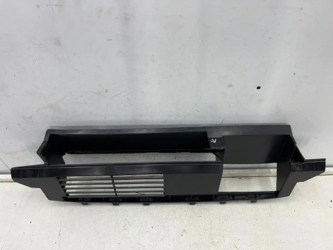 Pas przedni Citroen Berlingo Partner Rifter Doblo Combo E ProAce City 18r.- wzmocnienie kierownica powietrza dolna część