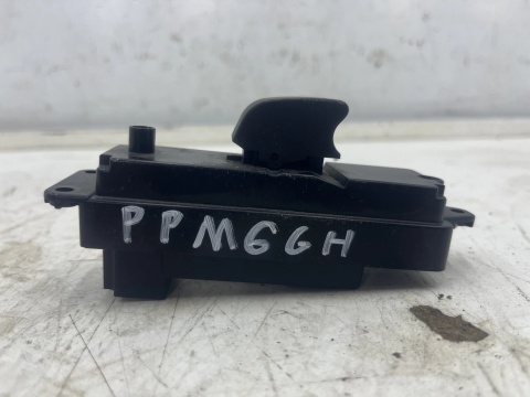 Przełącznik Mazda 6 II GH 07-12r. prawy przód panel sterowania podnoszenia szyb GS1D66370