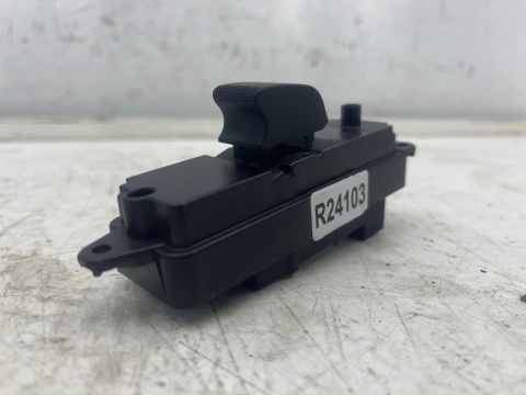 Przełącznik Mazda 6 II GH 07-12r. prawy tył panel sterowania podnoszenia szyb GS1D66380