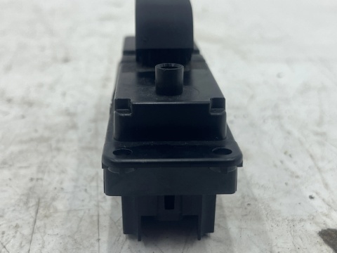 Przełącznik Mazda 6 II GH 07-12r. prawy tył panel sterowania podnoszenia szyb GS1D66380